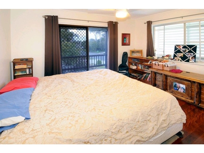 9 Barnett Street, Golden Beach QLD 4551