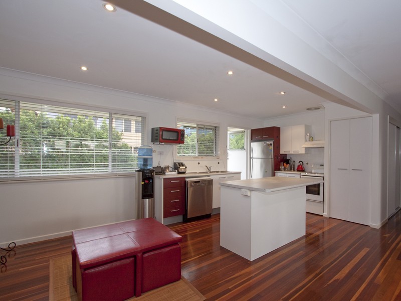 16 Hodgens Street, Caloundra QLD 4551