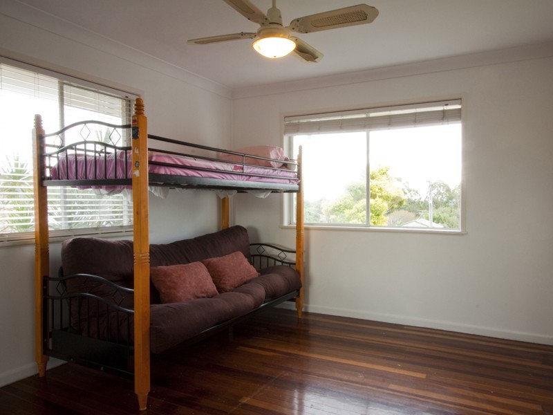 16 Hodgens Street, Caloundra QLD 4551