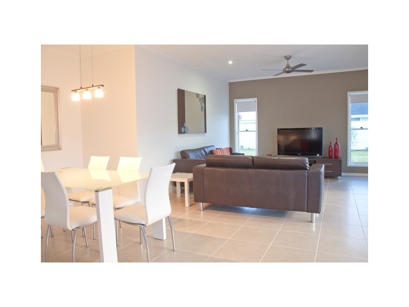 35 Westholme Circuit, Pelican Waters QLD 4551