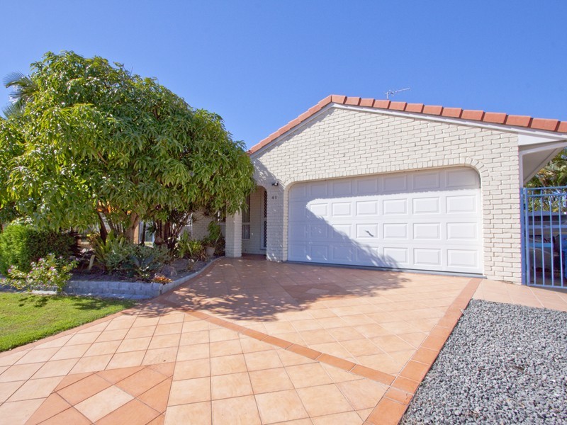 41 Coonang Crescent, Warana QLD 4575