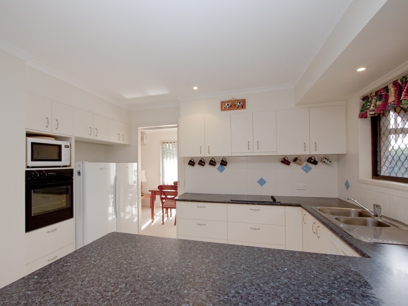 5 Truscott Court, Golden Beach QLD 4551