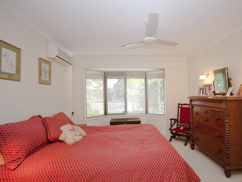 5 Truscott Court, Golden Beach QLD 4551