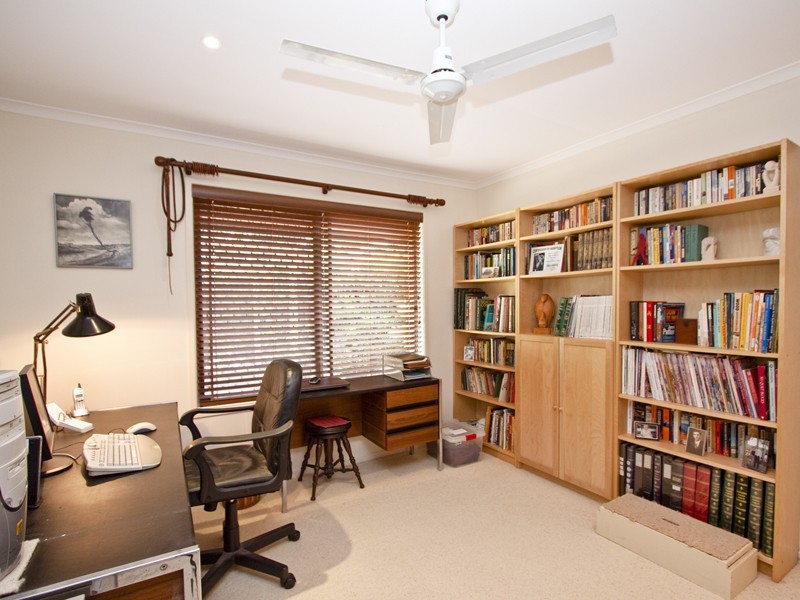 5 Truscott Court, Golden Beach QLD 4551