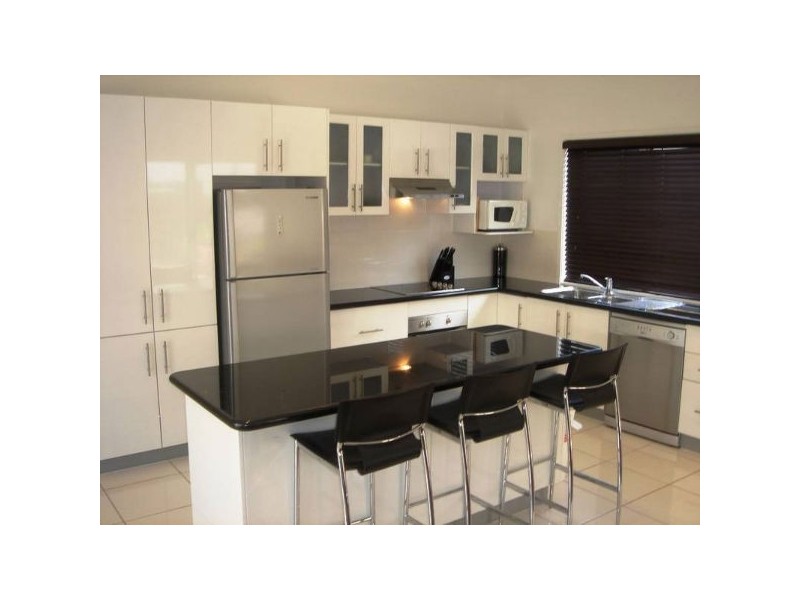 17 Barrine Crescent, Caloundra West QLD 4551