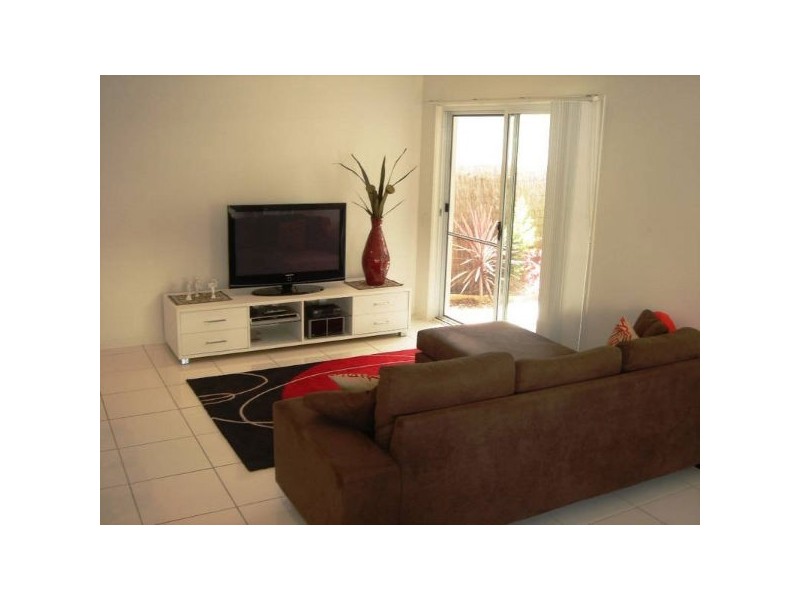 17 Barrine Crescent, Caloundra West QLD 4551