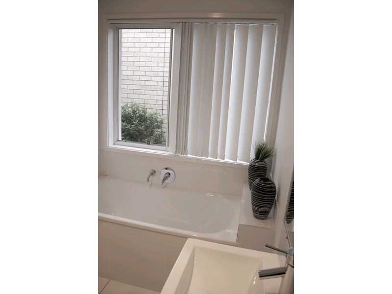 17 Barrine Crescent, Caloundra West QLD 4551