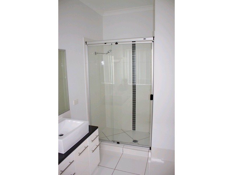 17 Barrine Crescent, Caloundra West QLD 4551