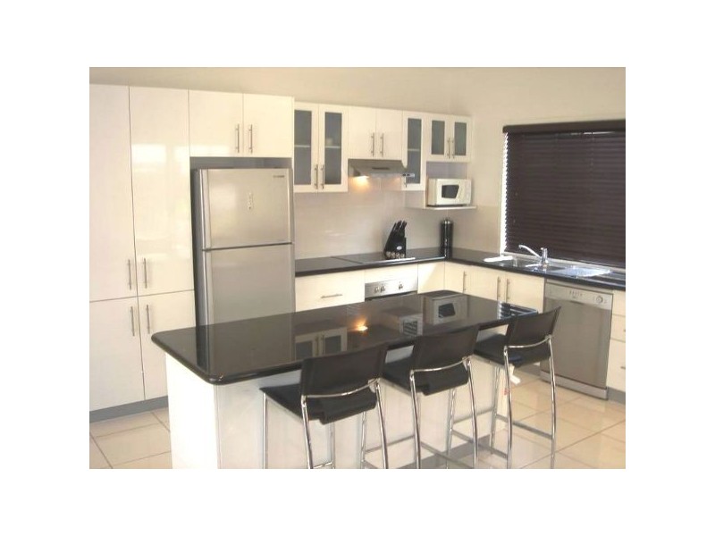 17 Barrine Crescent, Caloundra West QLD 4551