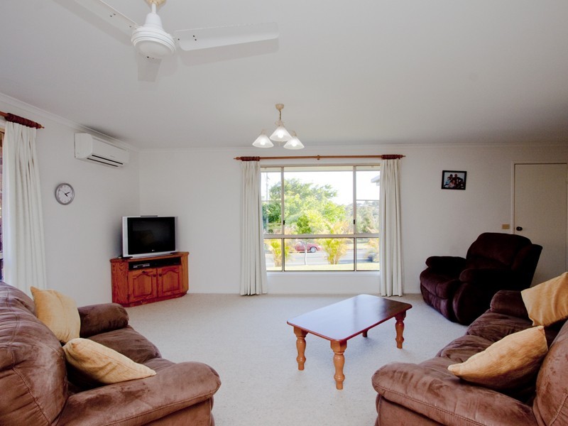 11 Kalana Road, Currimundi QLD 4551