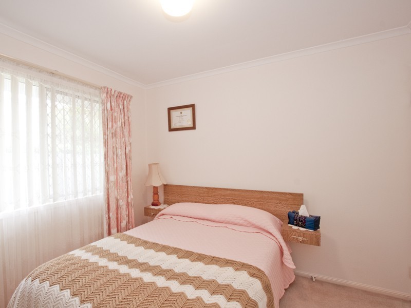 5 Lakeside Crescent, Currimundi QLD 4551