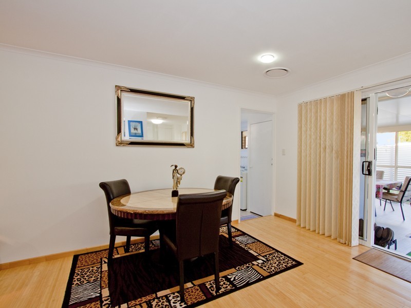 2/111 Westminster Avenue, Golden Beach QLD 4551