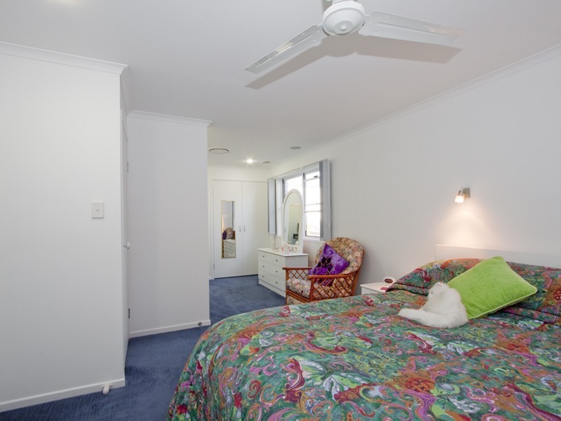 2/111 Westminster Avenue, Golden Beach QLD 4551