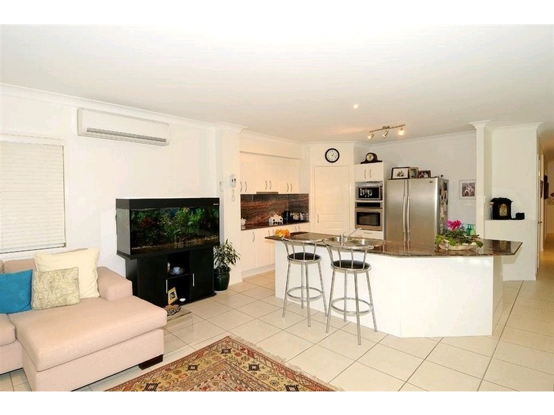 13 Campbellville Circuit, Pelican Waters QLD 4551