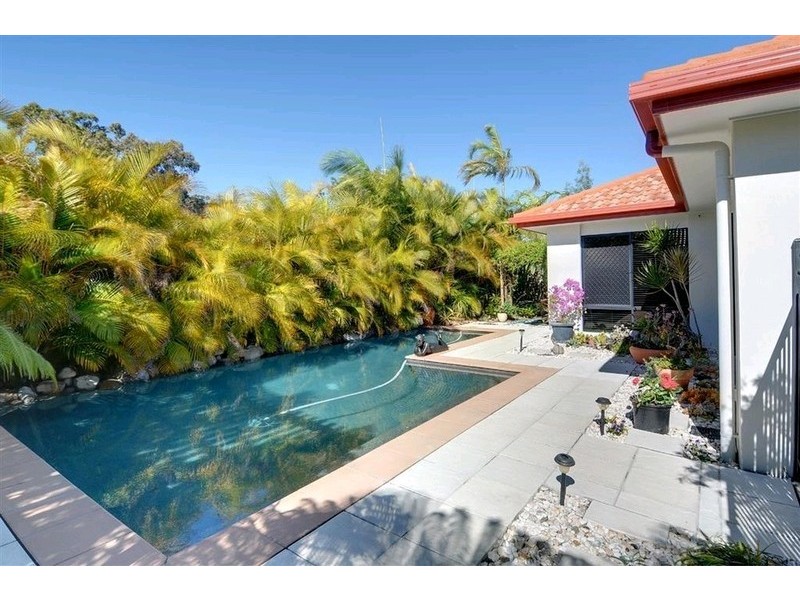 13 Campbellville Circuit, Pelican Waters QLD 4551