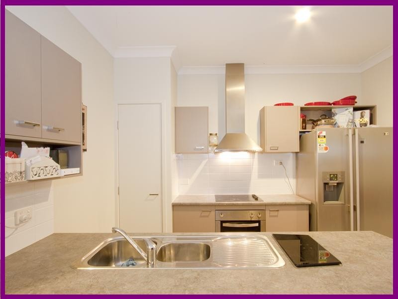 10 Feathertop Circuit, Caloundra West QLD 4551