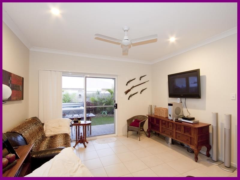 10 Feathertop Circuit, Caloundra West QLD 4551