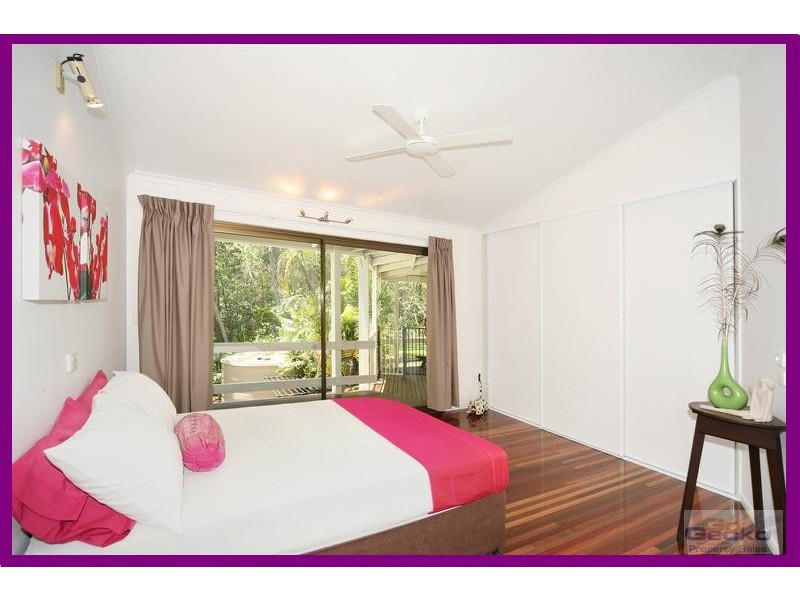 1 Tallgum Avenue, Eumundi QLD 4562