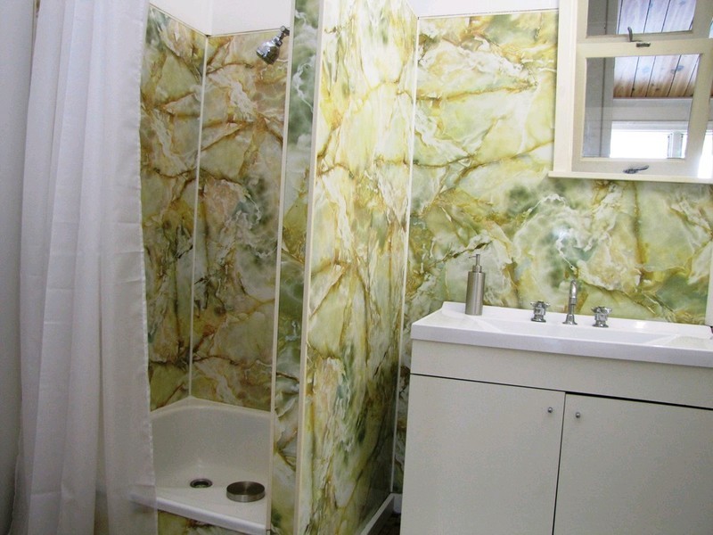 2 Greens Road, Coorparoo QLD 4151