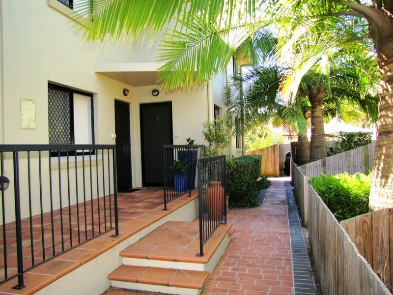 3/101 Dunellan Street, Greenslopes QLD 4120