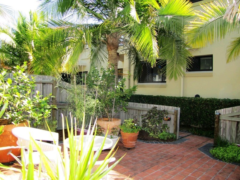 3/101 Dunellan Street, Greenslopes QLD 4120