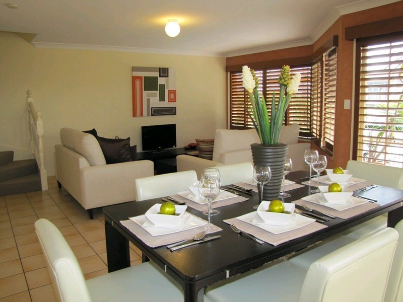 1/37 Dickens Street, Norman Park QLD 4170