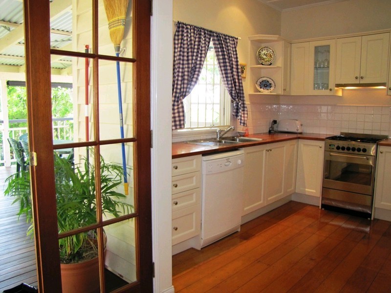 47 Nicklin Street, Coorparoo QLD 4151