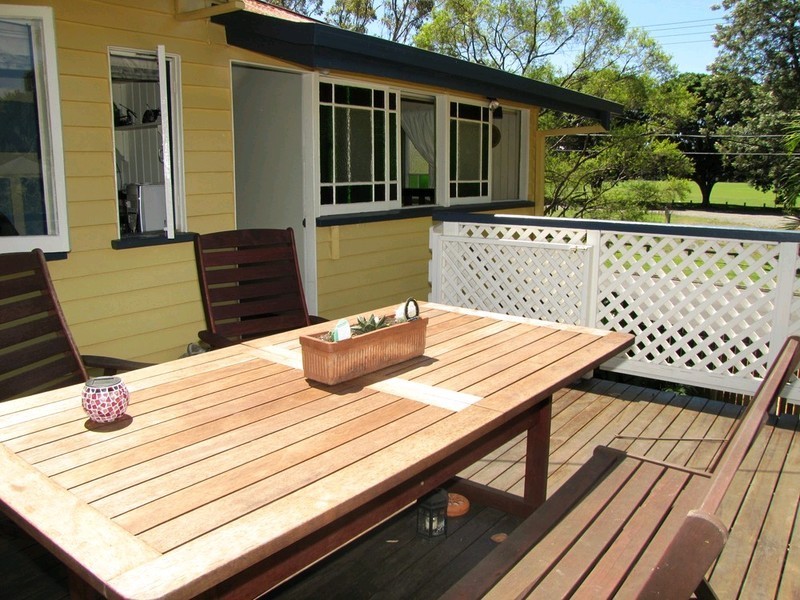 15 Rowland Street, Coorparoo QLD 4151