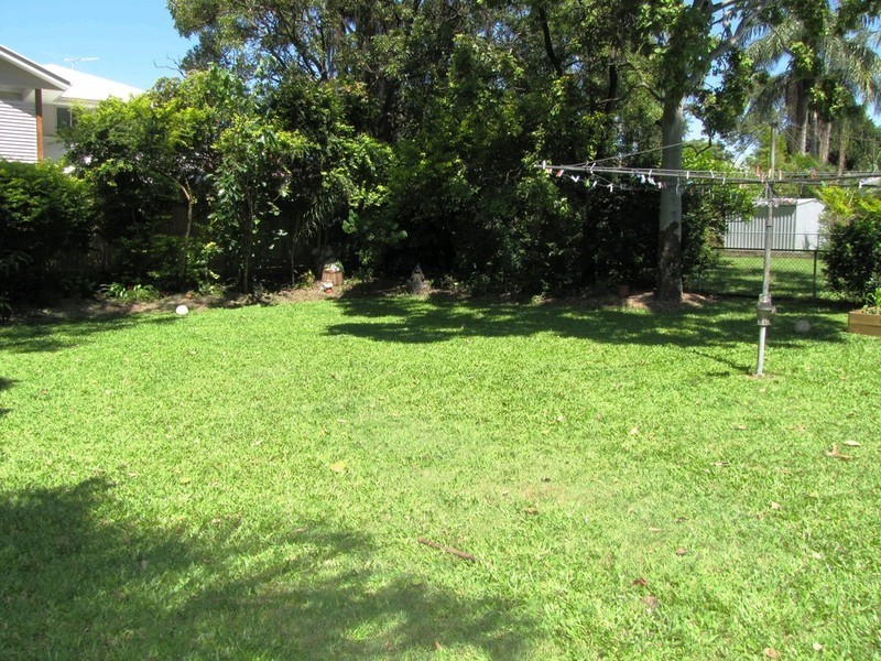 15 Rowland Street, Coorparoo QLD 4151