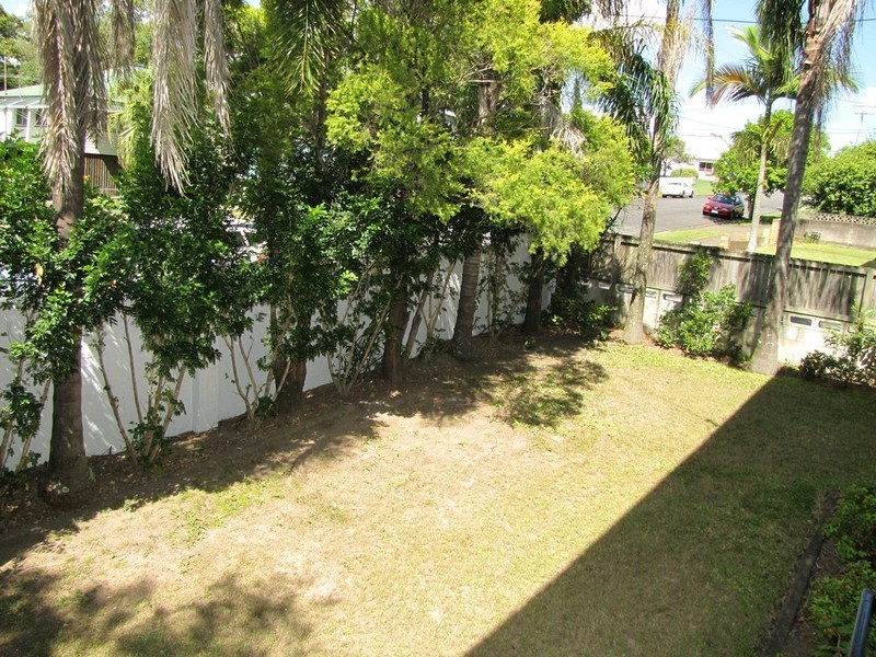 2/33 Thomas Street, Greenslopes QLD 4120