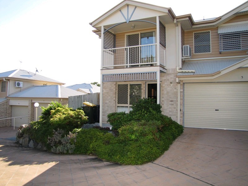 5/62 Douglas Street, Greenslopes QLD 4120