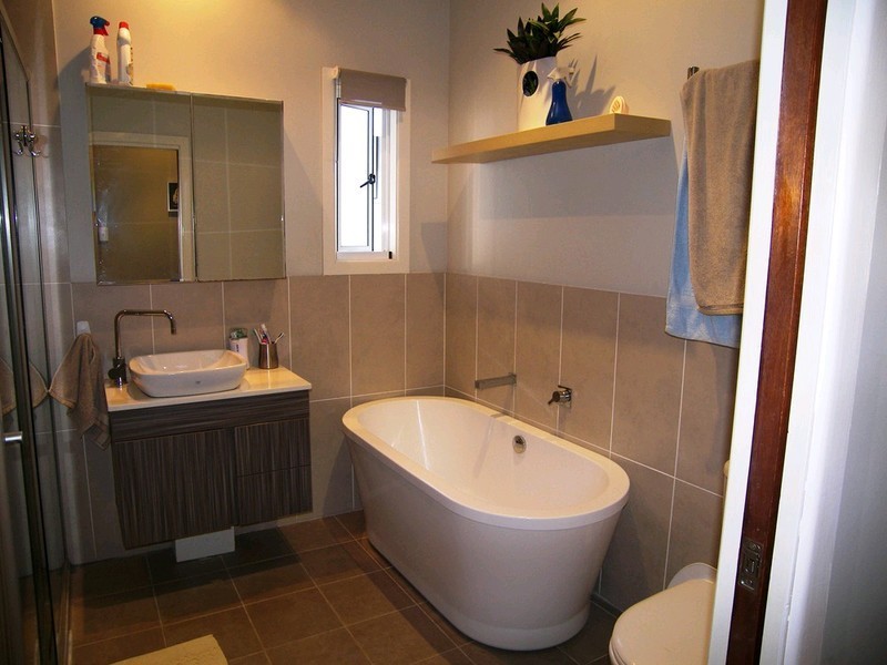 32 Derby Street, Coorparoo QLD 4151