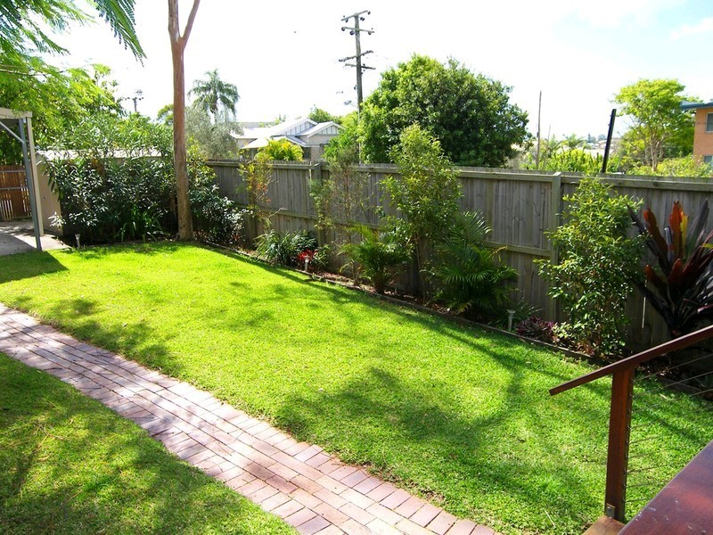 32 Derby Street, Coorparoo QLD 4151