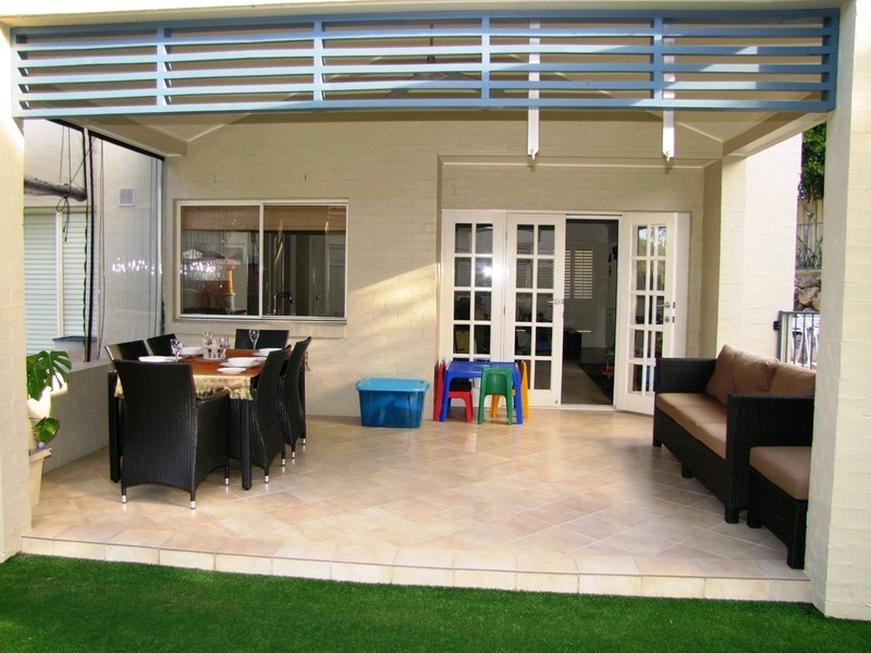 10 Patrick Street, Norman Park QLD 4170