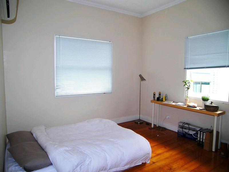 64 Shire Street, Coorparoo QLD 4151