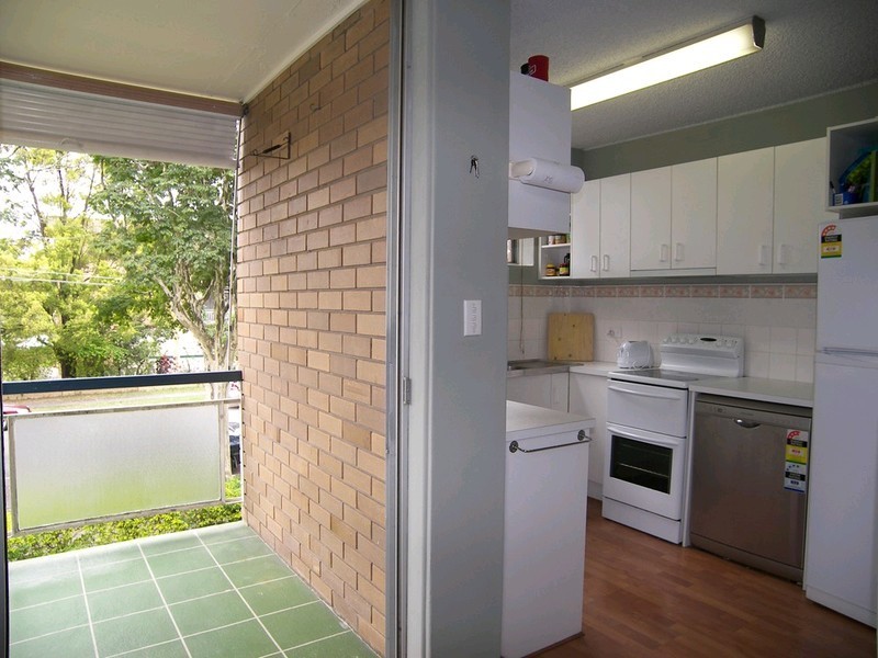 1/90 French Street, Coorparoo QLD 4151