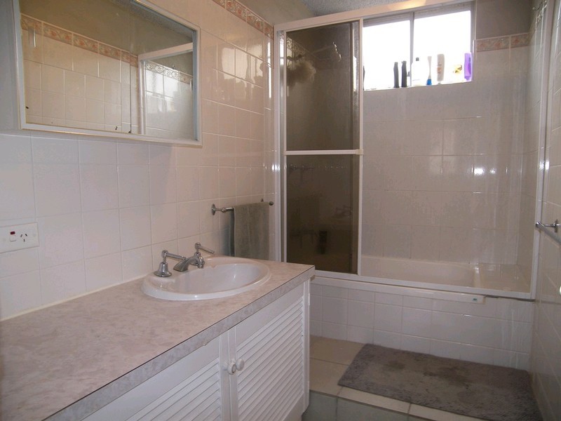 1/90 French Street, Coorparoo QLD 4151