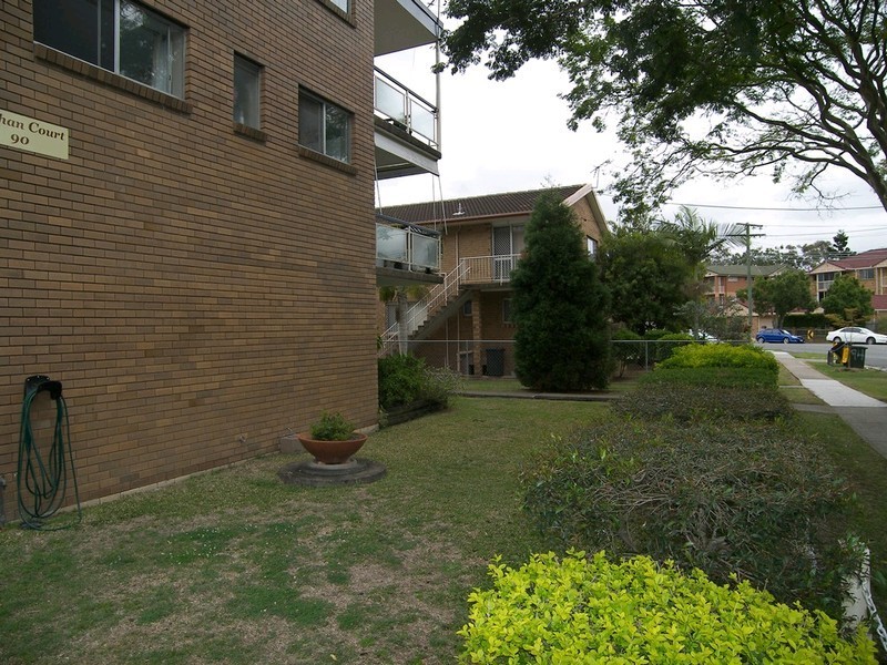 1/90 French Street, Coorparoo QLD 4151