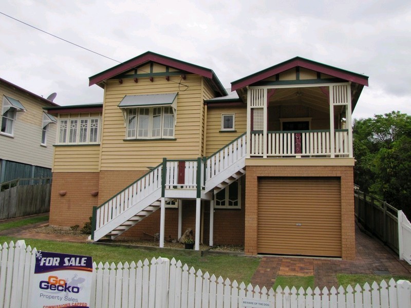 16 Headfort Street, Greenslopes QLD 4120