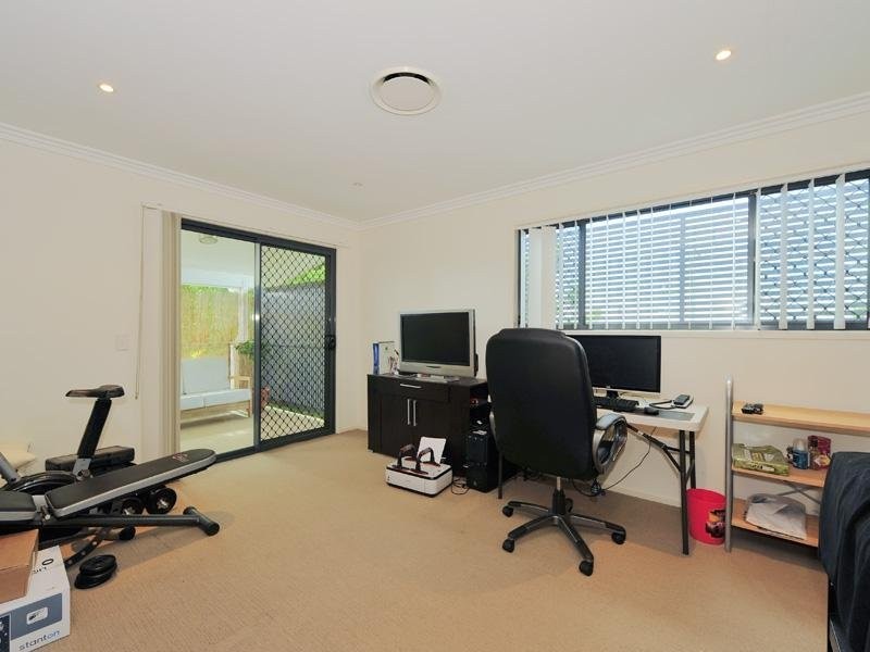 1/263 Cavendish Road, Coorparoo QLD 4151