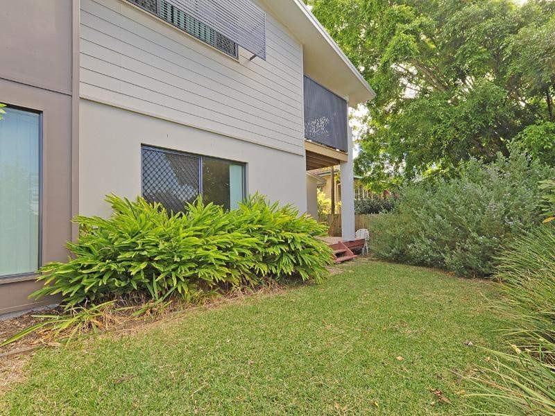 1/263 Cavendish Road, Coorparoo QLD 4151