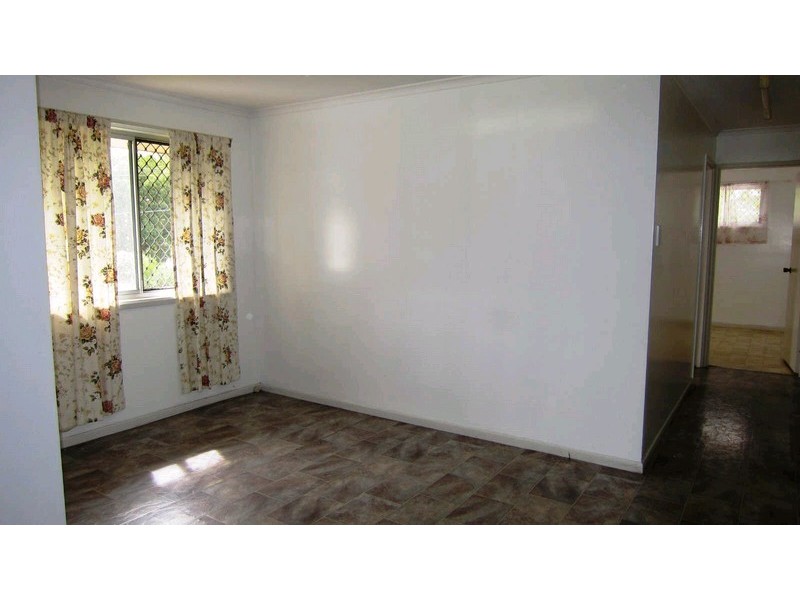 19 DORRICOTT CR, Goodna QLD 4300