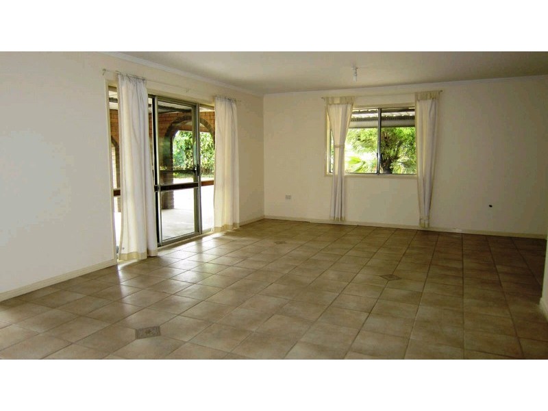 74 ANDREW ST, Bundamba QLD 4304