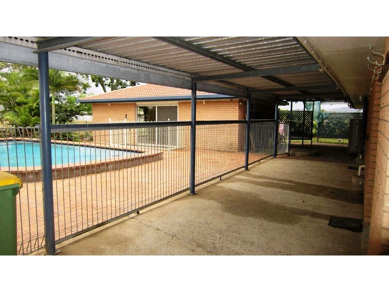 74 ANDREW ST, Bundamba QLD 4304