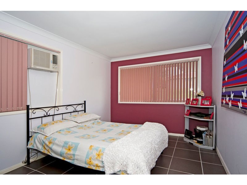 4 Penrose Circuit, Redbank Plains QLD 4301
