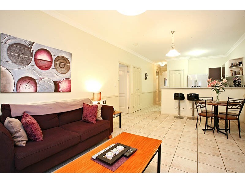17 Carisbrook Circuit, Forest Lake QLD 4078