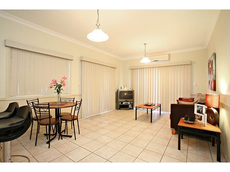 17 Carisbrook Circuit, Forest Lake QLD 4078