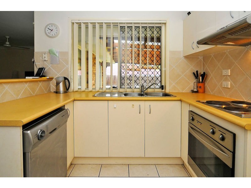 9 Pinehurst Place, Oxley QLD 4075