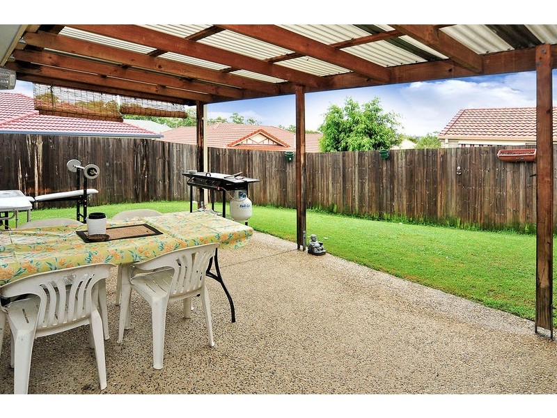 9 Pinehurst Place, Oxley QLD 4075