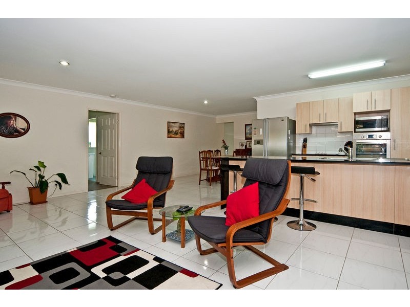 8A Philip Street, Redbank Plains QLD 4301